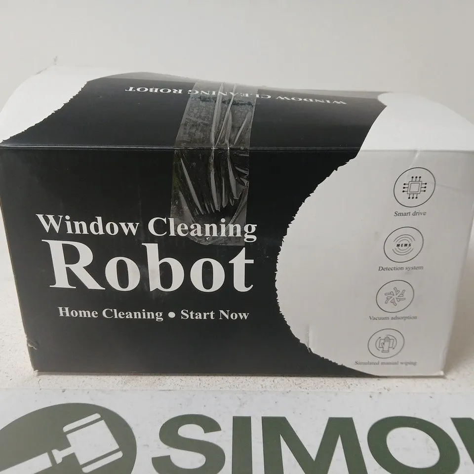 WINDOW CLEANING ROBOT – WHITE, BOXED