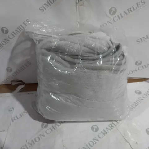 COZEE HOME VELVETSOFT HEATED THROW IN LIGHT GREY
