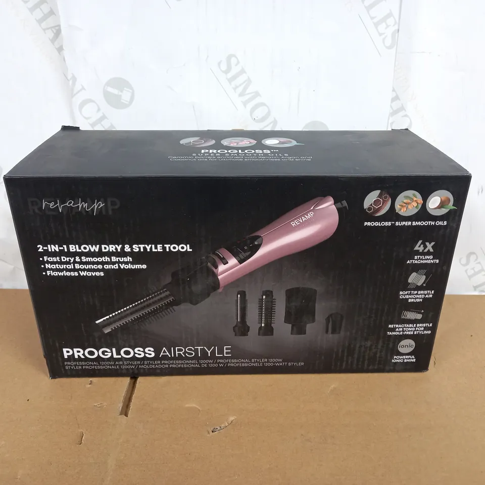 REVAMP 2-IN-1 BLOW DRY AND STYLE TOOL