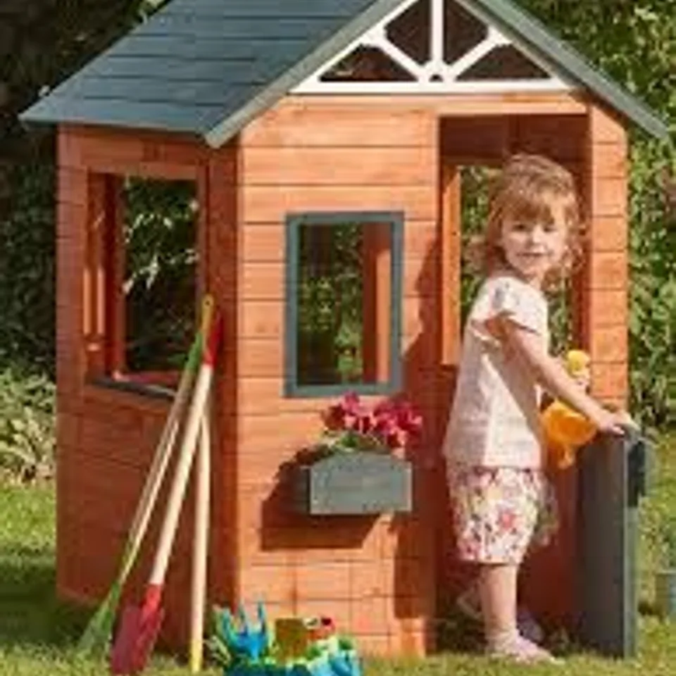 SPORTSPOWER WOODEN PLAYHOUSE