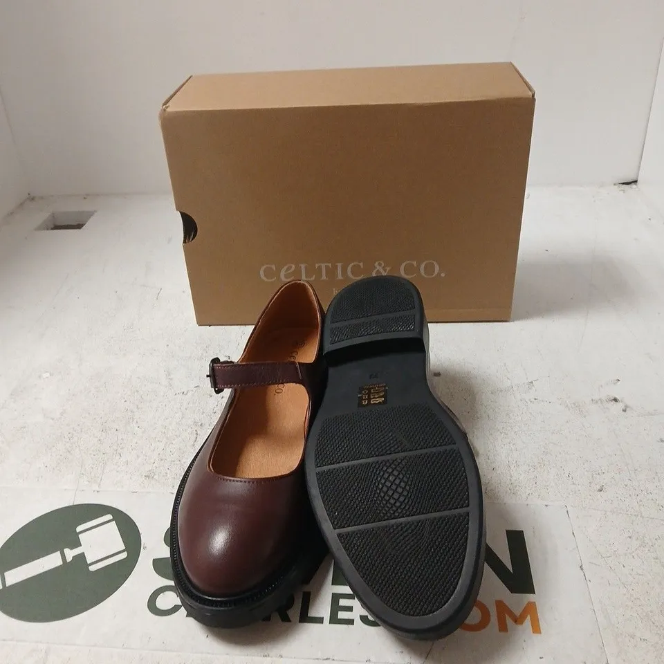 CELTIC & CO. WOMEN'S BURGUNDY MARY JANE SHOES – UK 6 (EU 39)