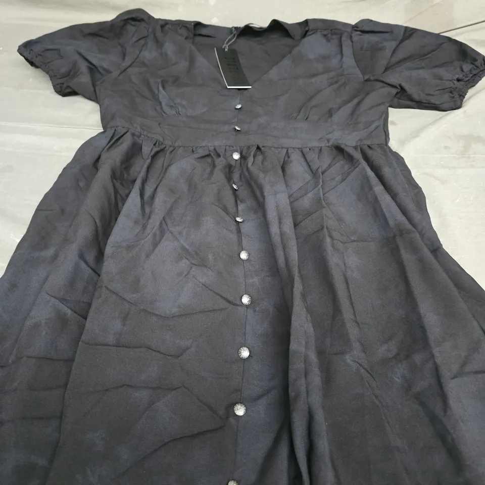 DISTURBIA GLADYS BUTTON FRONT MIDI DRESS - SIZE 14