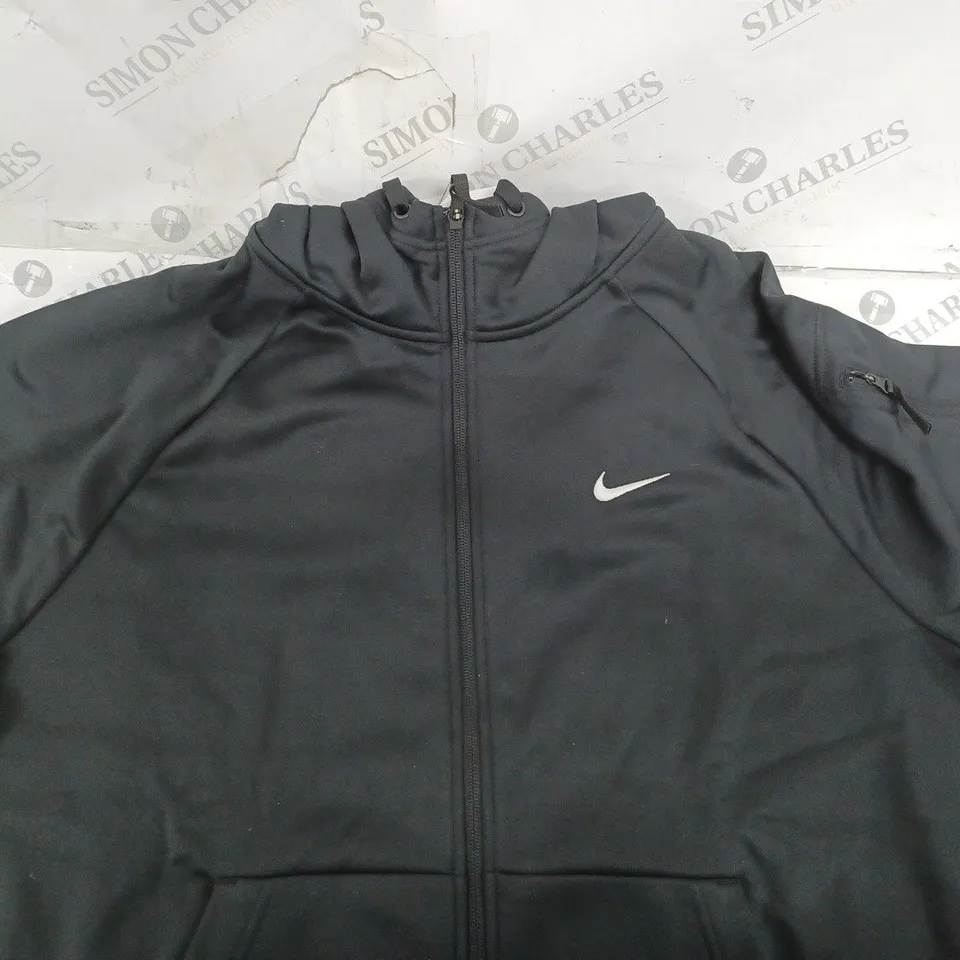 NIKE THERMAL FIT HOODIE IN BLACK SIZE XL 