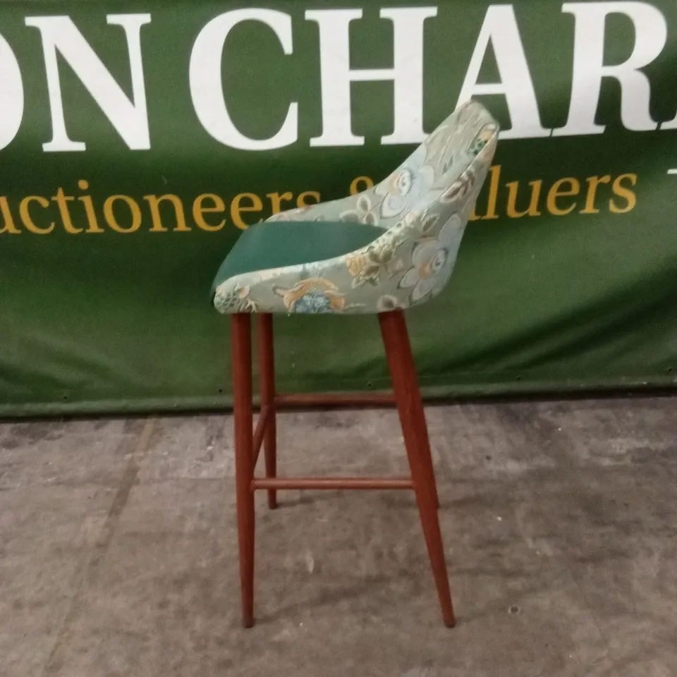 QUALITY DESIGNER VELVET & LEATHER FLORAL PATTERN BAR STOOL