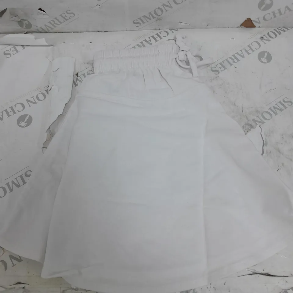 BOX OF APPROX 220 ASSORTED BRAND NEW RIBBED LONGSLEEVE TOPS AND MINI TENNIS SKIRTS IN VARIOUS SIZES & COLOURS- COLLECTION ONLY