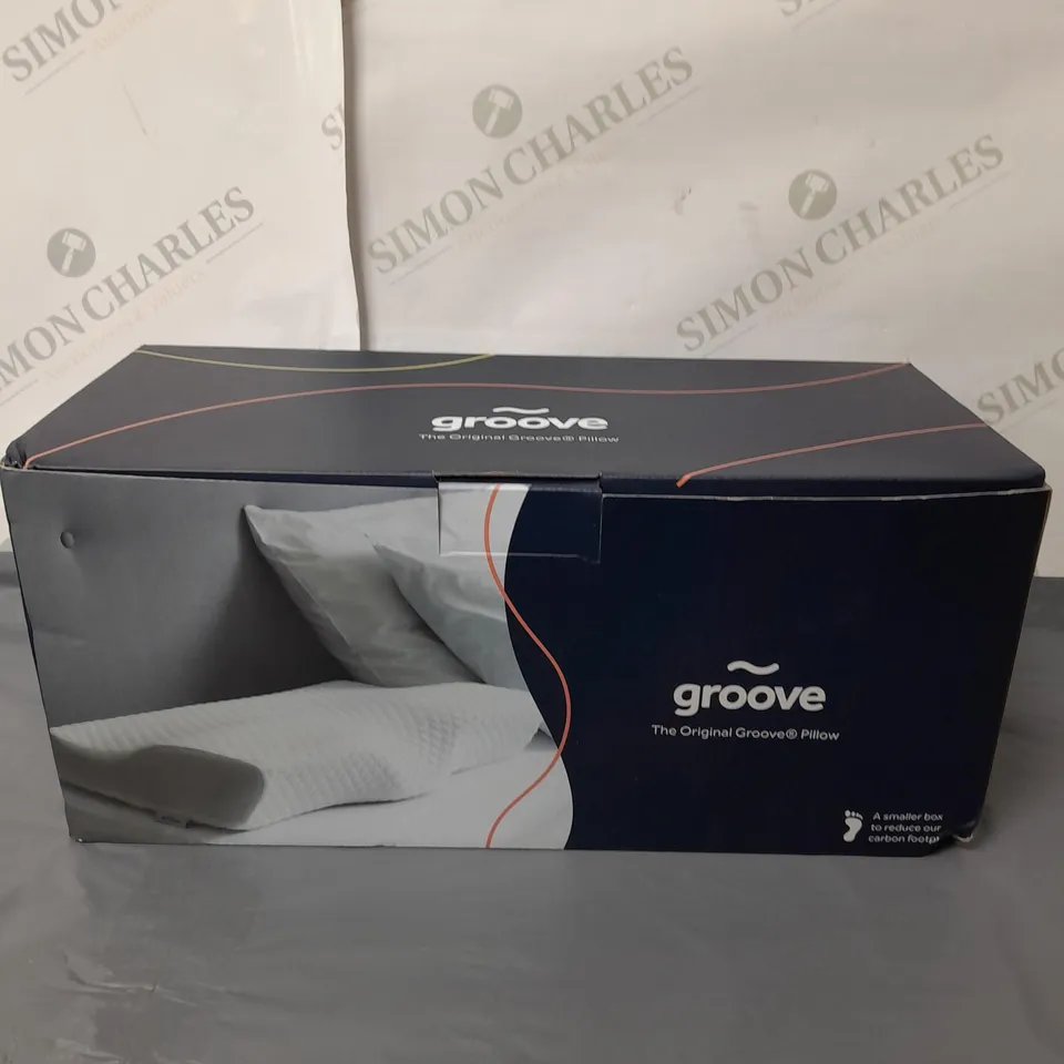BOXED GROOVE MEMORY FOAM PILLOW