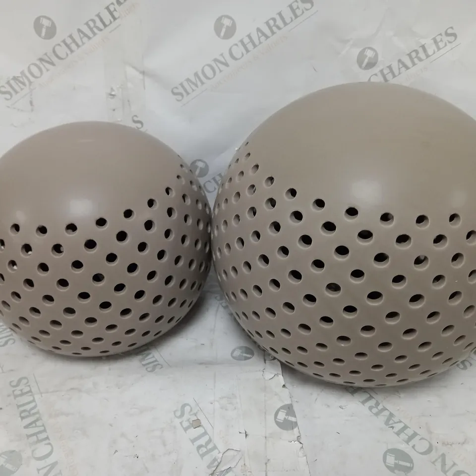 K BY KELLY HOPPEN SET OF 2 INDOOR OUTDOOR ORBS 25CM AND 30CM - TAUPE