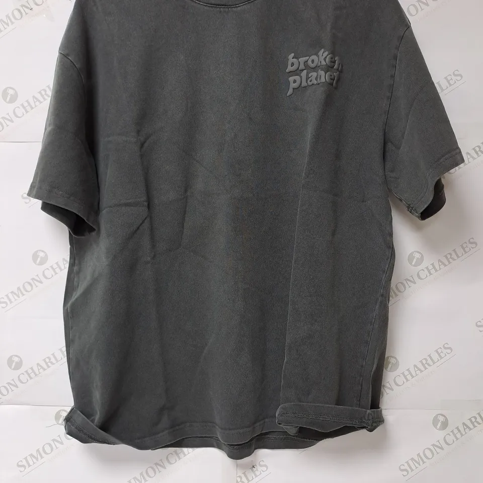 BROKEN PLANET BASICS HEAVY WEIGHT T-SHIRT - LARGE