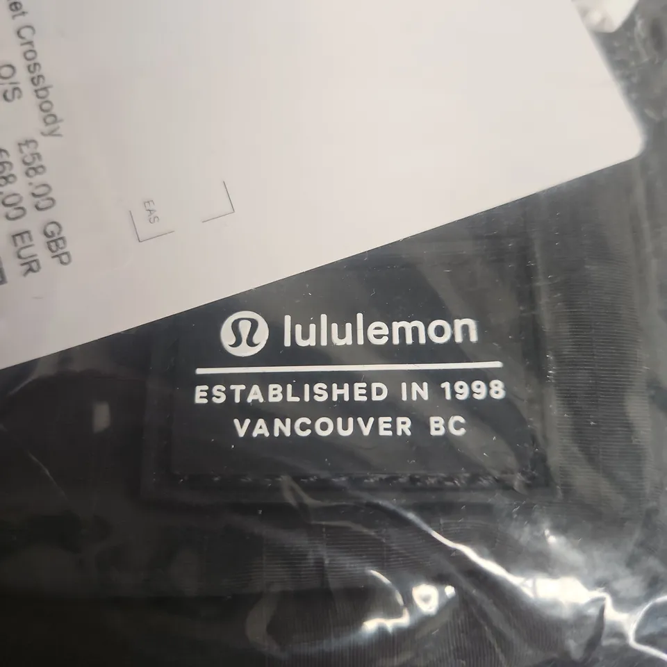 LULULEMON MULTI-POCKET CROSSBODY BAG – BLACK (LU9CMCS)