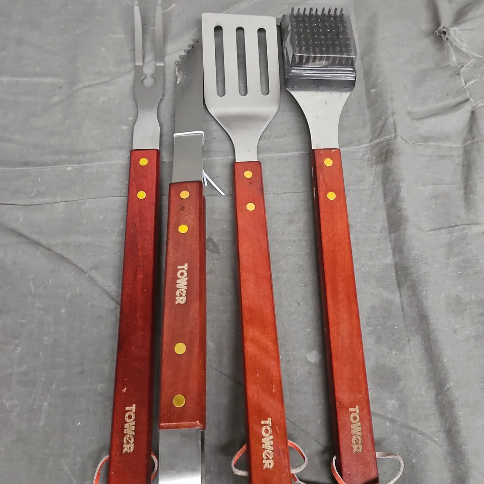 BOXED TOWER 4 PIECE STAINLESS STEEL BBQ TOOL SET