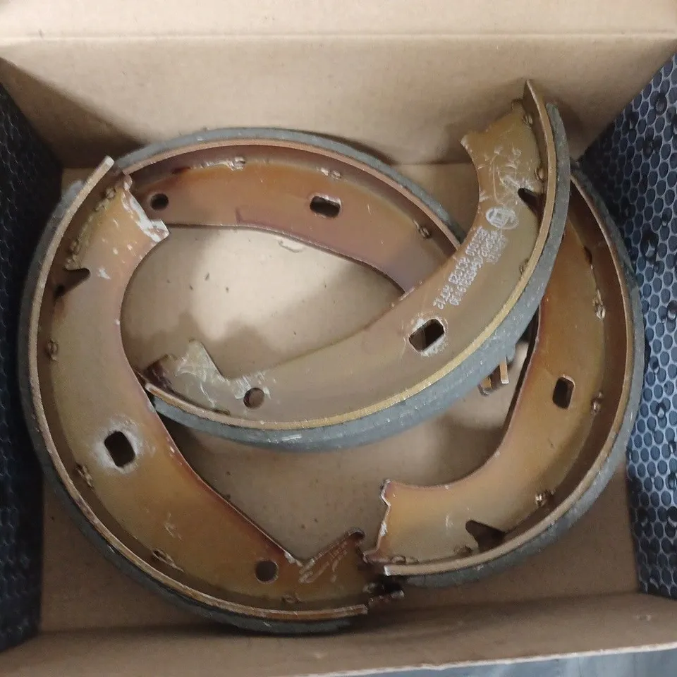 BOXED BRAKE SHOES FOR BMW 3 SERIES'9 REAR AXLE ABTEX ABS546