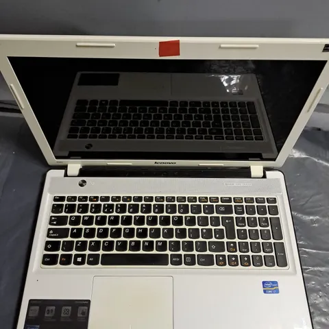 LENOVOZ580 LAPTOP