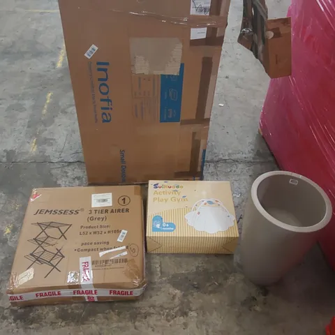 PALLET OF ASSORTED ITEMS INCLUDING: INOFIA FOLDING MATTRESS, 3-TIER AIRER, PLANTER, ACTIVITY PLAY GYM ECT