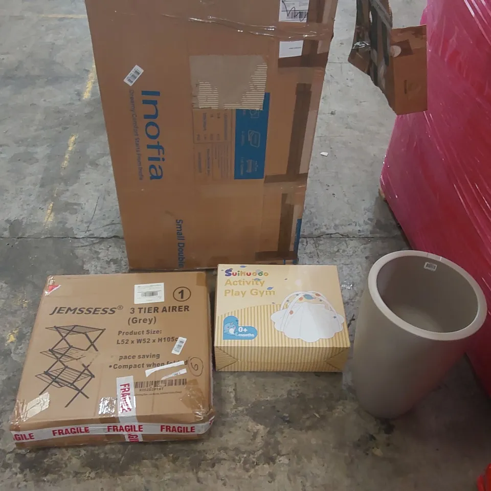 PALLET OF ASSORTED ITEMS INCLUDING: INOFIA FOLDING MATTRESS, 3-TIER AIRER, PLANTER, ACTIVITY PLAY GYM ECT
