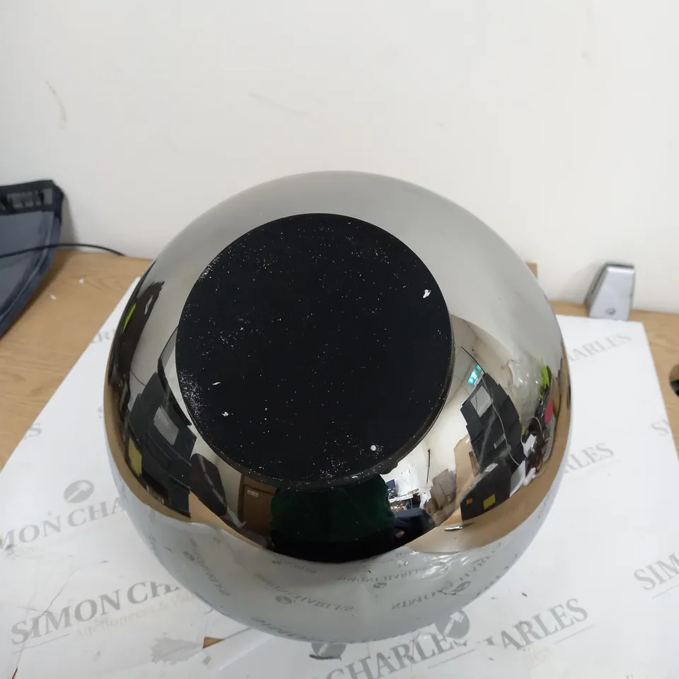OUTLET K BY KELLY HOPPEN EXTRA LARGE INDOOR OUTDOOR PRELIT GLASS DECOR