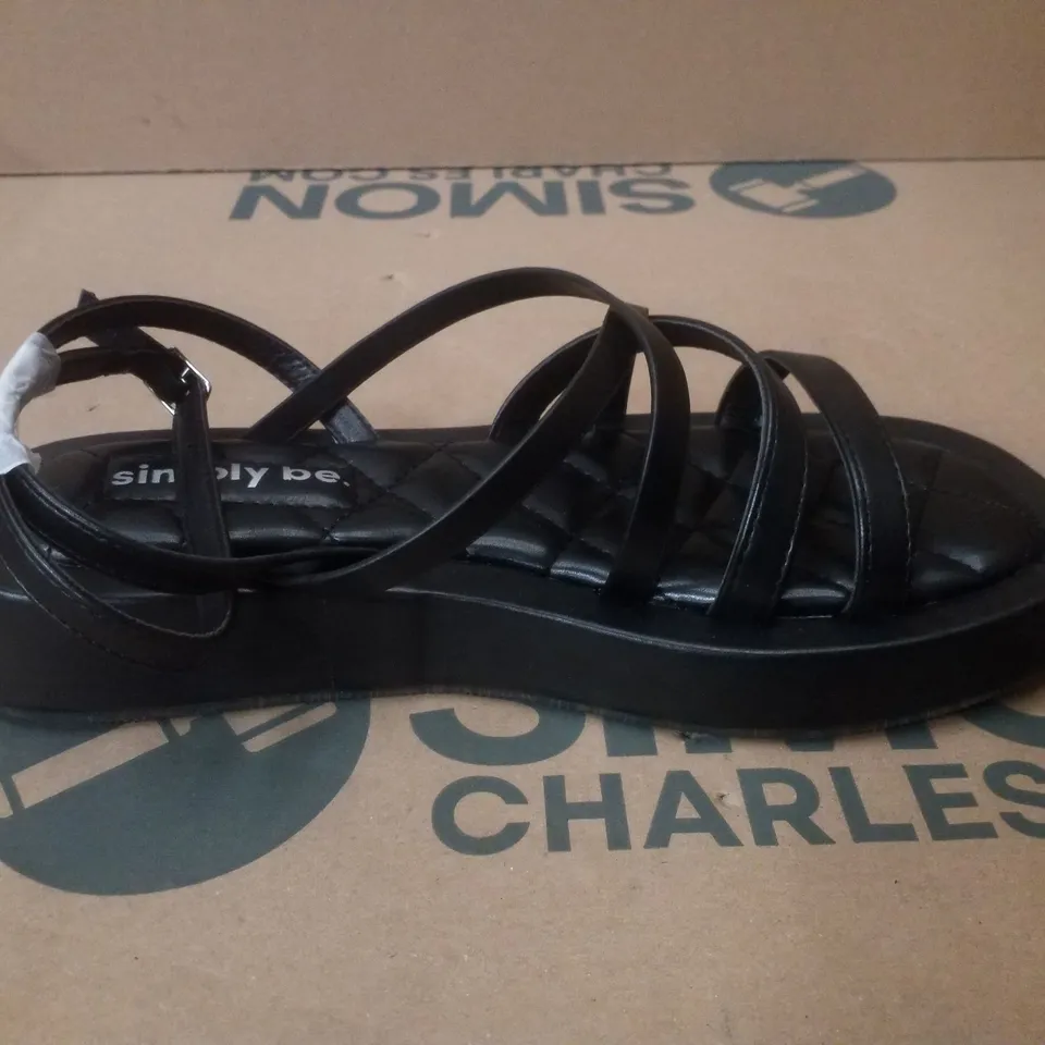 BOX CONTAINING APPROXIMATELY 6 PAIRS OF BRAND NEW SIMPLY BE BLACK PHOEBE WIDE SANDALS - SIZE 6