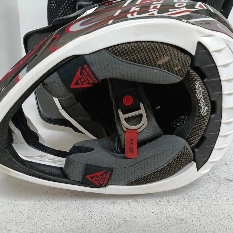 TROY LEE MOTO CROSS HELMET SIZE SMALL 