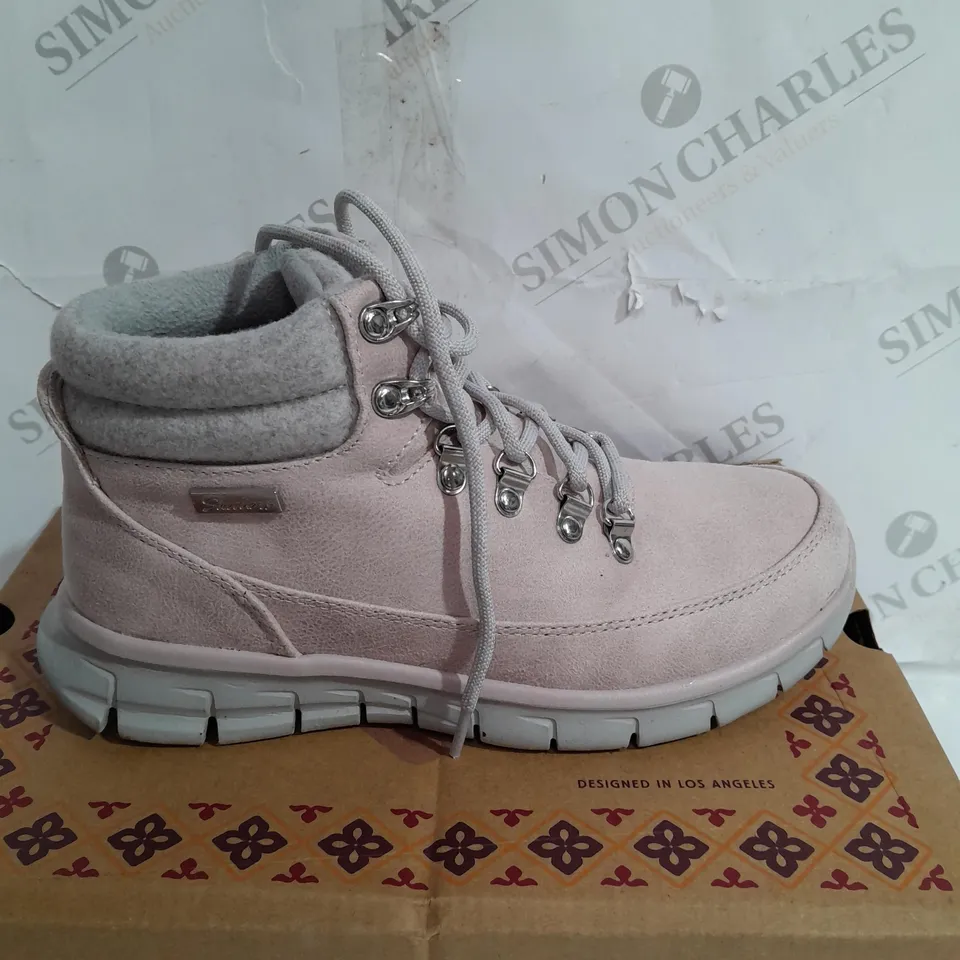 BOXED SKECHERS WARM PINK BOOTS - SIZE 4