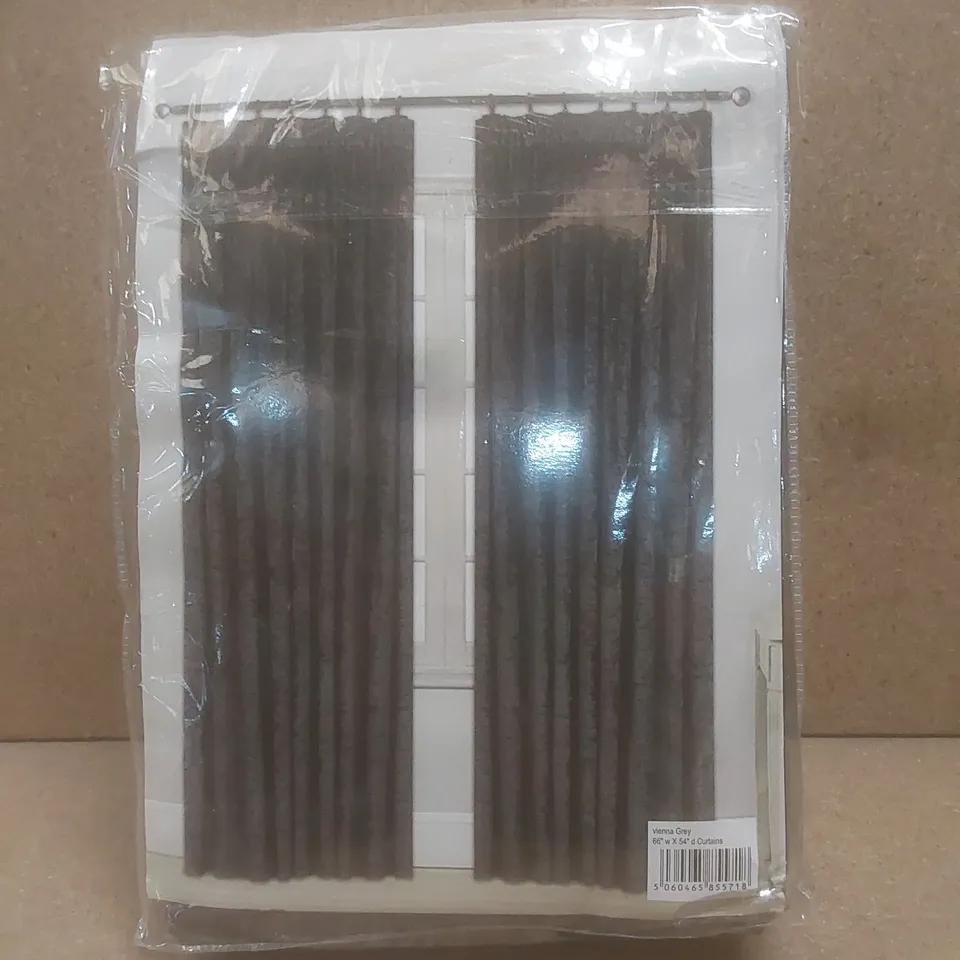 BRAND NEW SEALED UMLOUT VIENNA PENCIL PLEAT CURTAINS - GREY // SIZE: 168 X 137cm