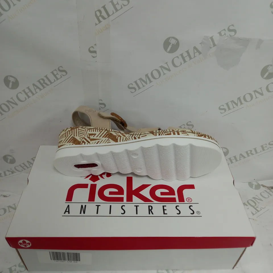 BOXED RIEKER BEIGE RASIED SANDAL SIZE 6 