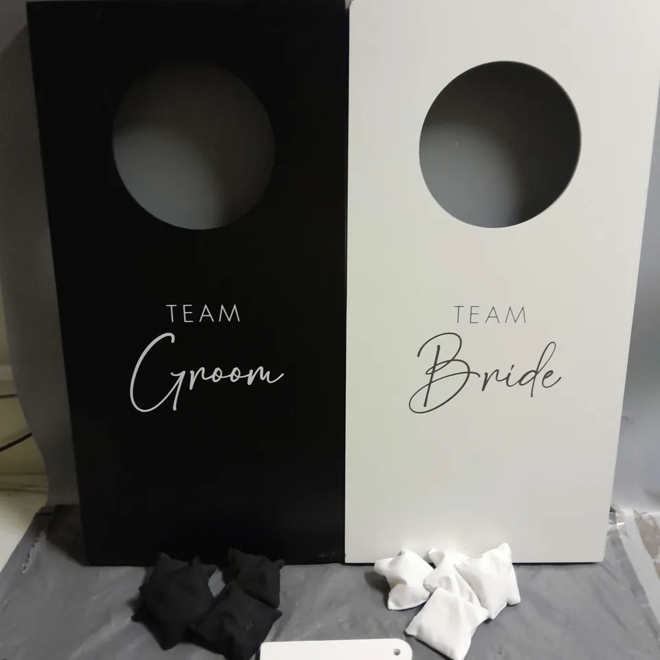 BOXED GINGER RAY WEDDING CORNHOLE GAME