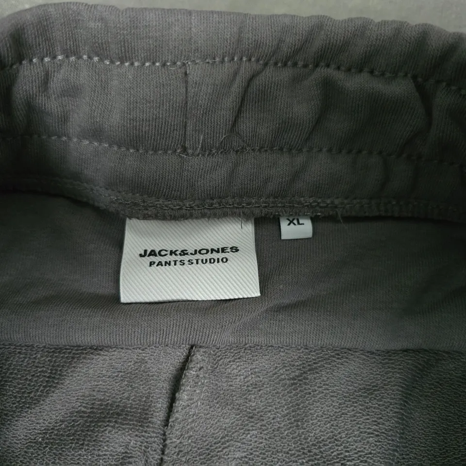 JACK & JONES PANTS STUDIO SHORTS – BLACK, UK XL