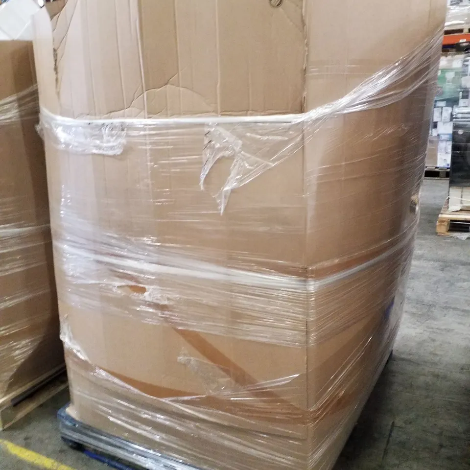 PALLET OF ASSORTED PILLOWS & CUSHIONS INCLUDING CERVICAL PILLOW, SLEEPING BAG, CAMPING TRAVEL PILLOW, DONUT CUSHION, QUILT SET