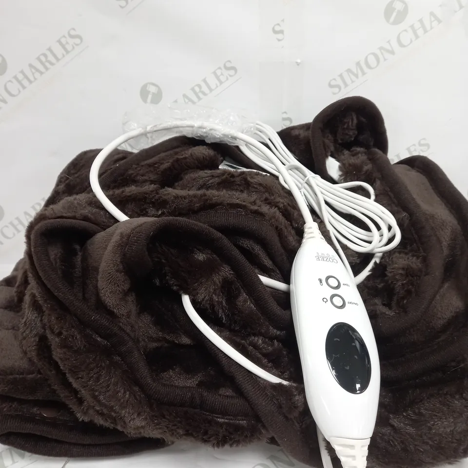 BOXED COZEE HOME FAUX FUR HEATED THROW IN CHOCOLATE