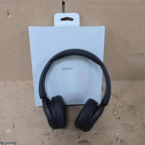 SONY WIRELESS HEADPHONES - MODEL UNSPECIFIED 