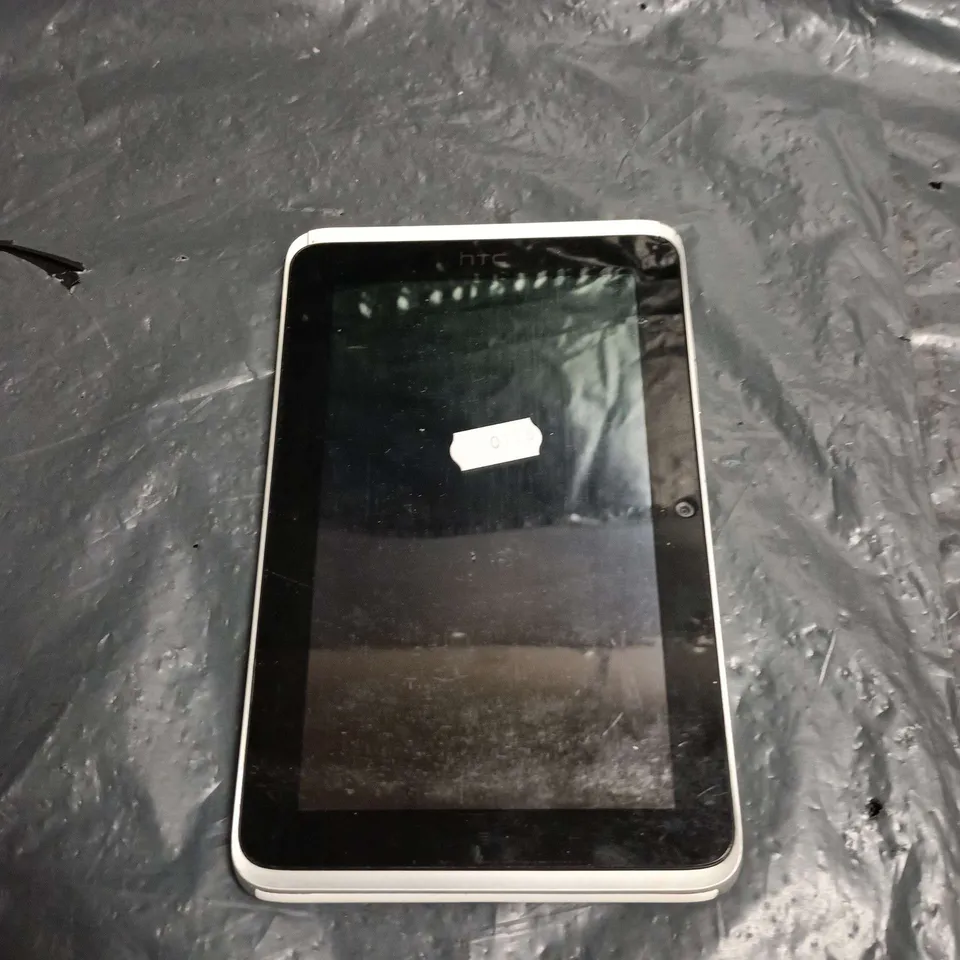 HTC TABLET – SILVER 