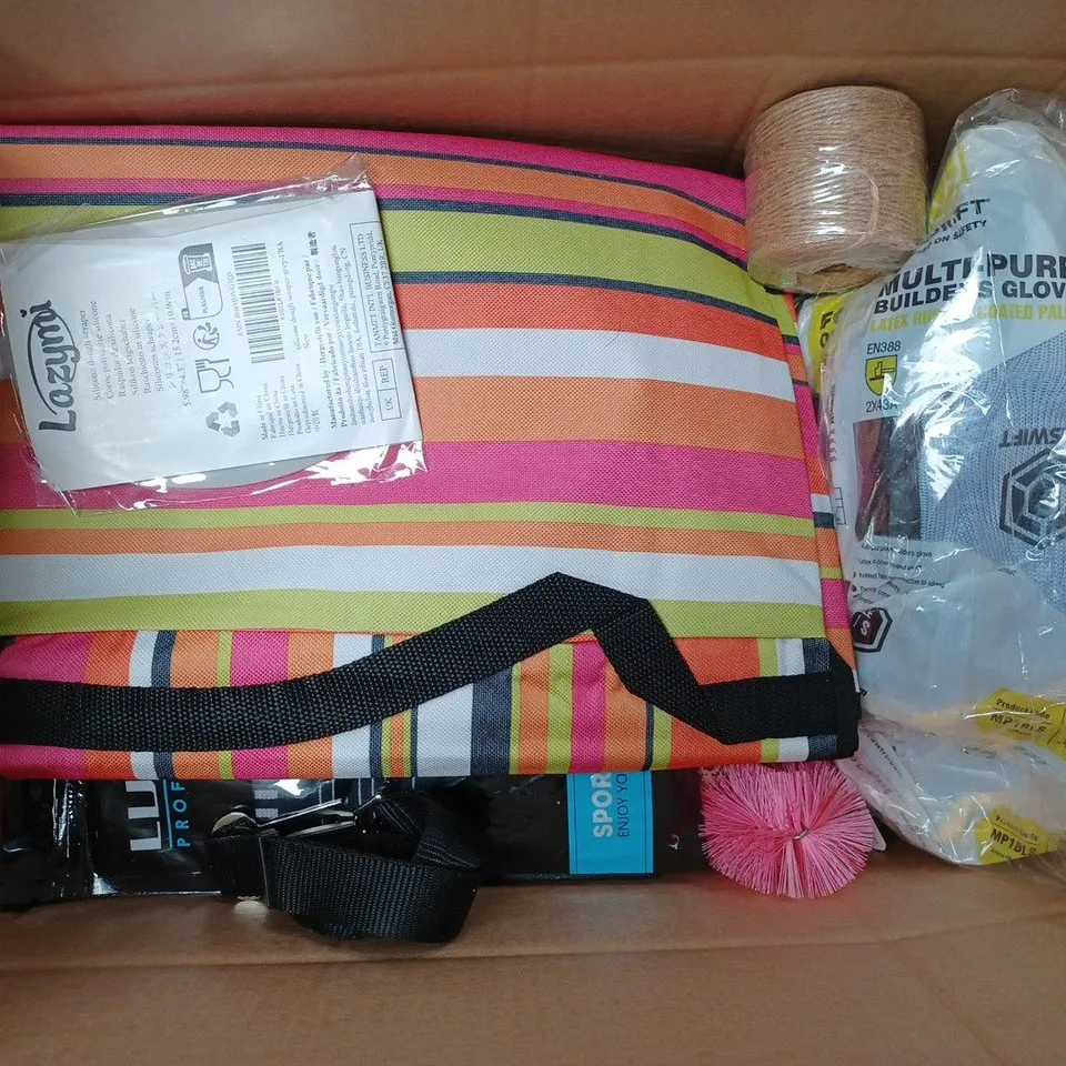 BOX OF APPROX 18 ITEMS TO INCLUDE - AVERY ULTRAGRIP ADRESS LABELS - PETER RABBIT PHOTO CARDS - BRIGHT ORANGE SKIPPING ROPE ECT 