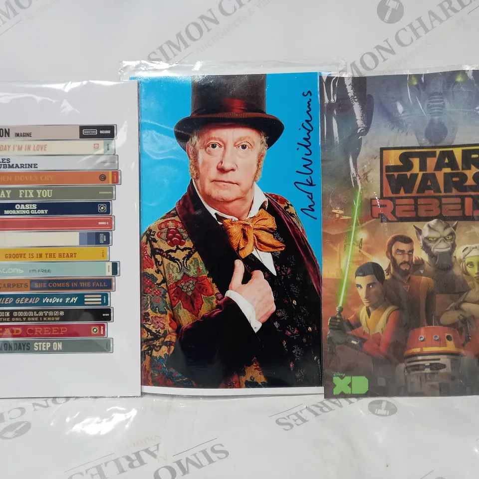 BOX OF APPROXIMATELY 10 ASSORTED ART PRINTS OF VARIOUS SUBJECTS AND STYLES