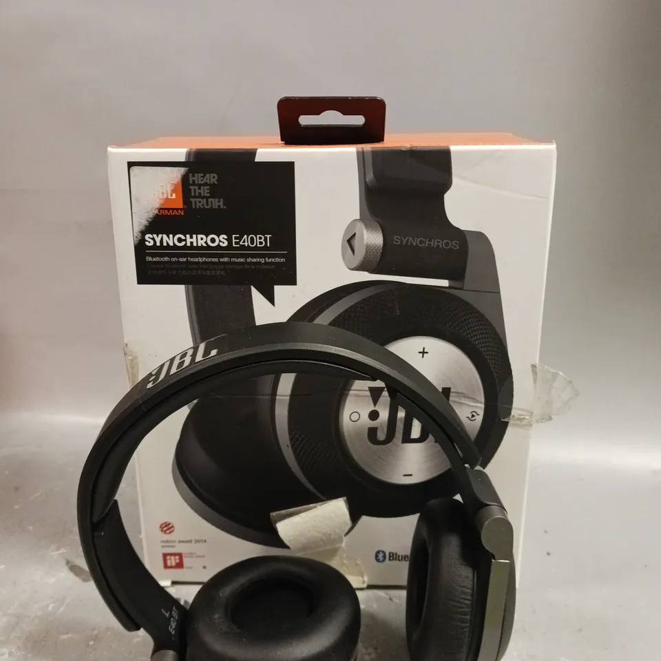BOXED JBL SYNCHROS E40BT WIRELESS HEADPHONES 
