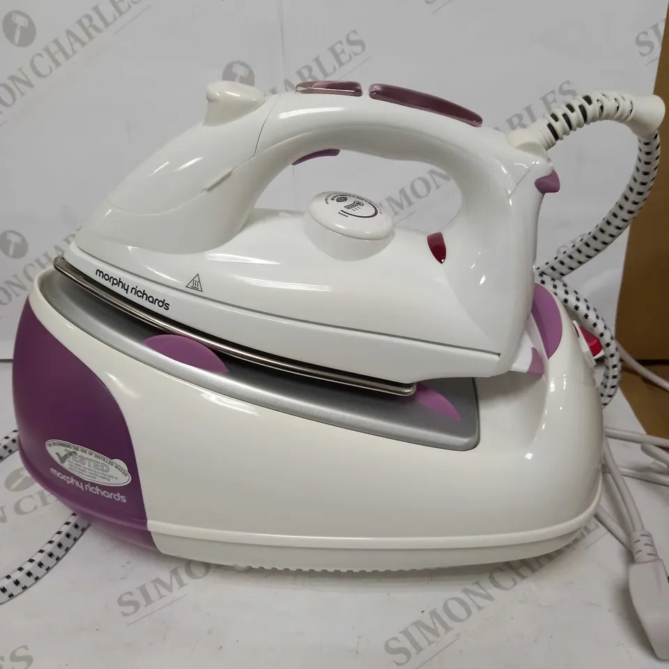 MORPHY RICHARDS JET STEAM GENERATOR IRON 333020 PINK/WHITE