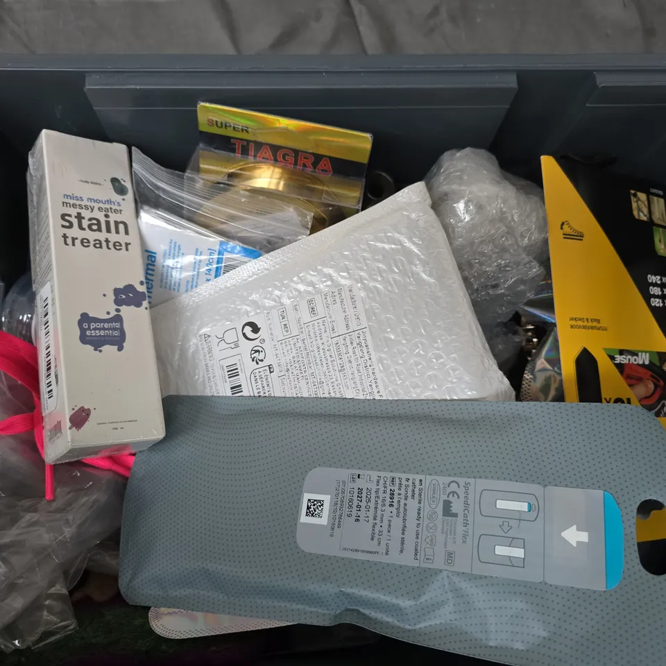 APPROXIMATELY 15 ASSORTED HOUSEHOLD ITEMS TO INCLUDE TENNIS BALL, STAIN TREATER, AQUA CREST FILTER, ETC