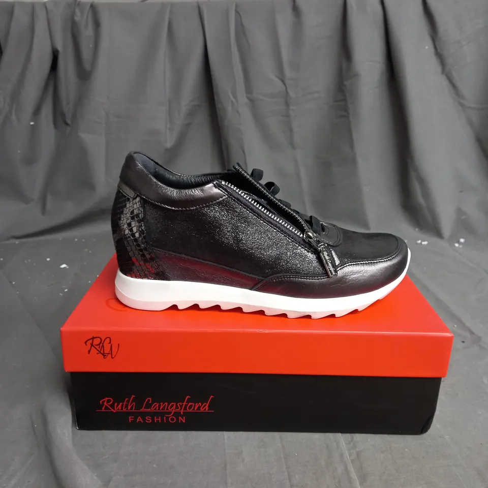 BOXED PAIR OF RUTH LANGSFORD WEDGE BLACK TRAINERS IN PEWTER - SIZE 6