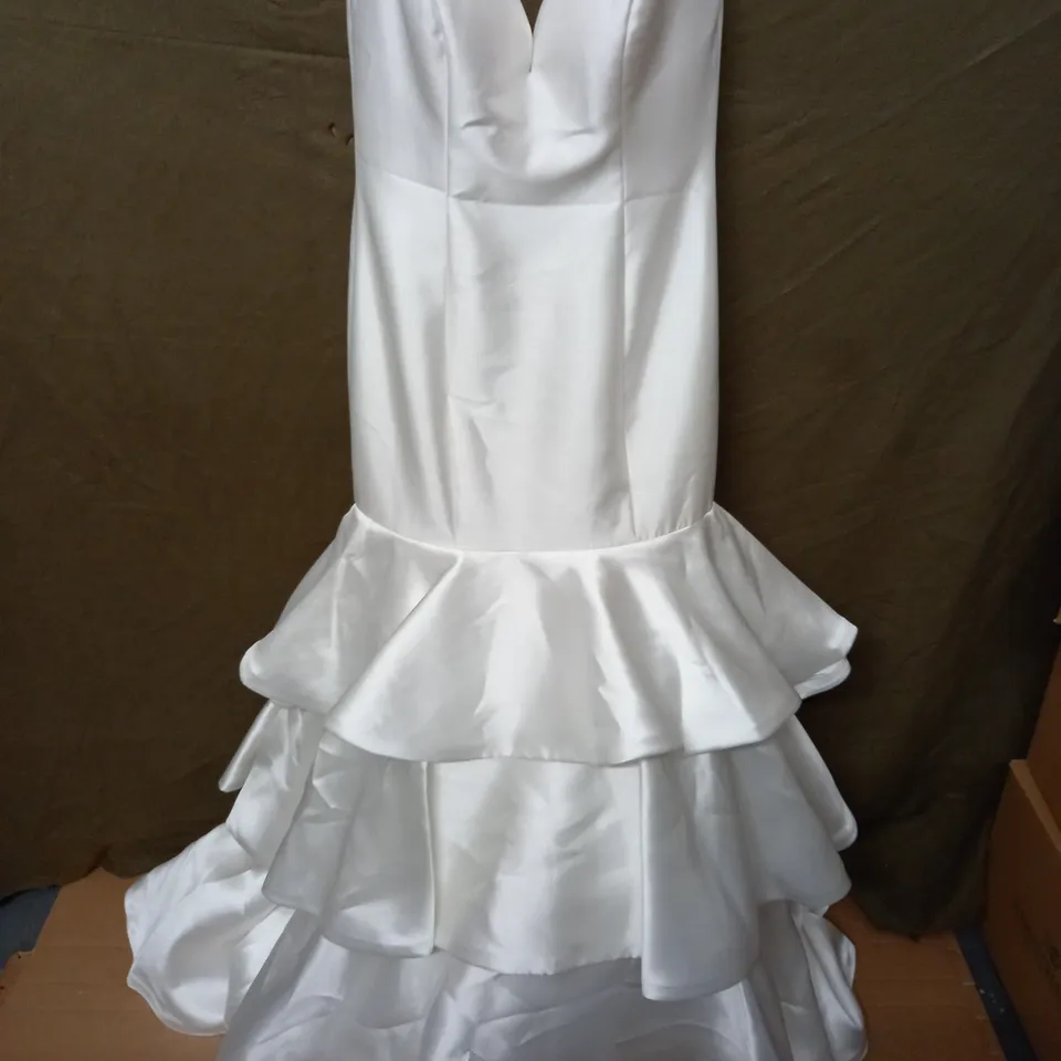 ART COUTURE IVORY WEDDING DRESS - 12