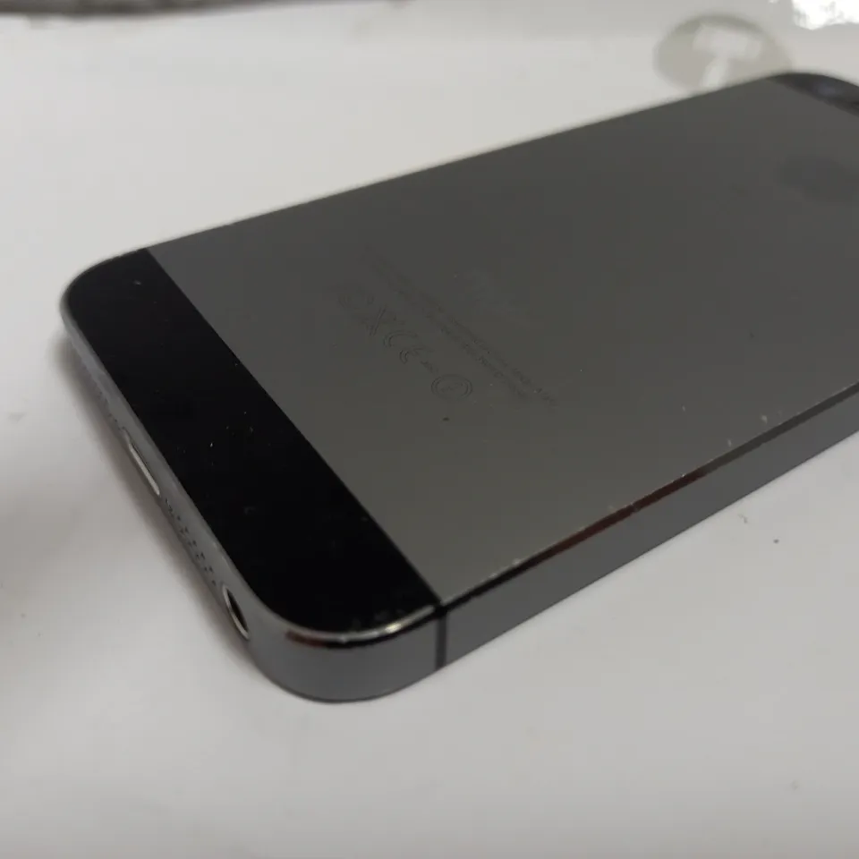 APPLE IPHONE 5S A1457 SMARTPHONE