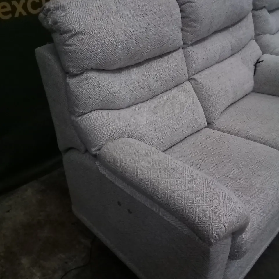 2 DESIGNER G PLAN MADE MALVERNNEBULAR PEBBLE DOUBLE RECLINING TWO SEATER SOFAS