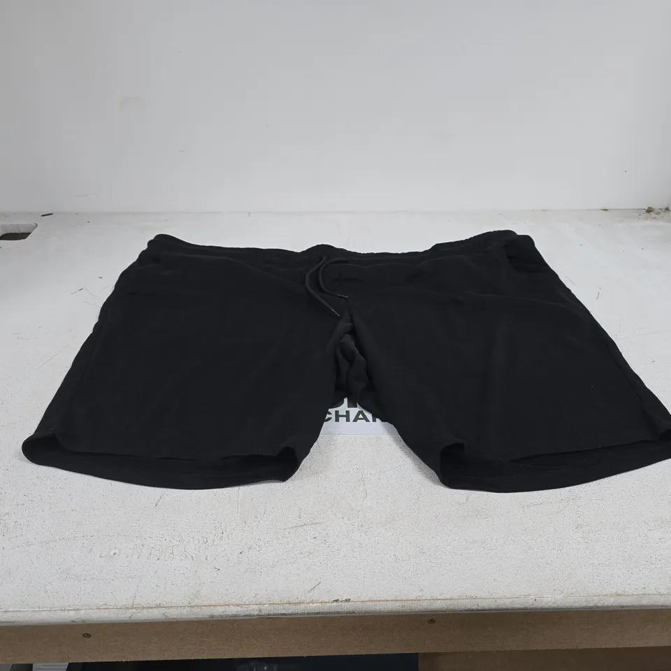 JACK AND JONES BLACK SHORTS SIZE 54