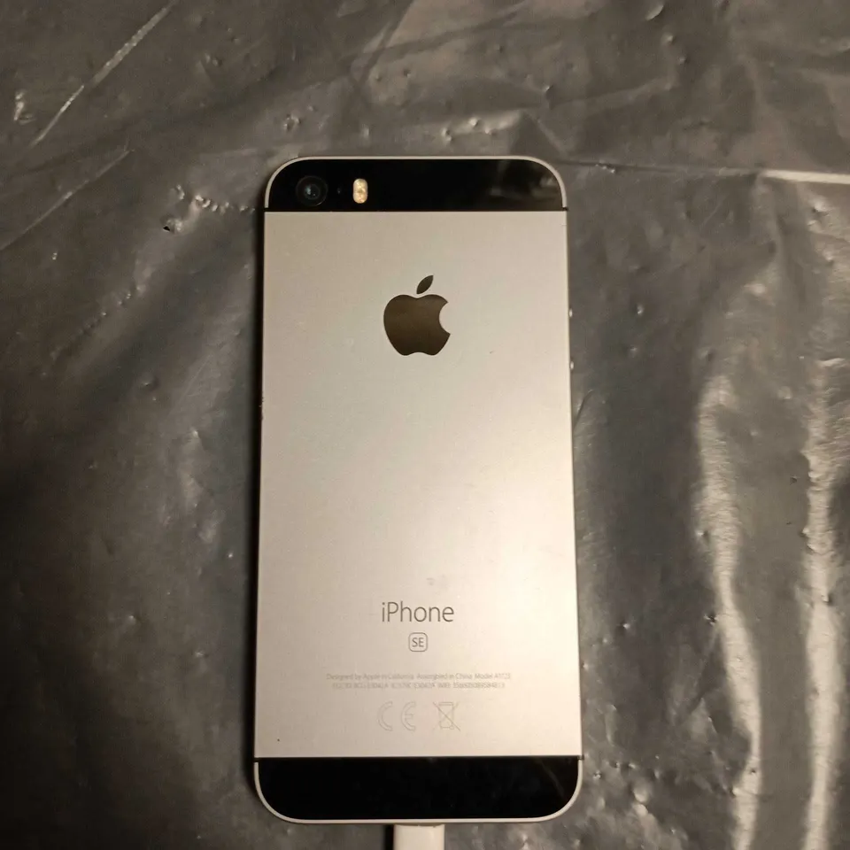 APPLE IPHONE SE A1723