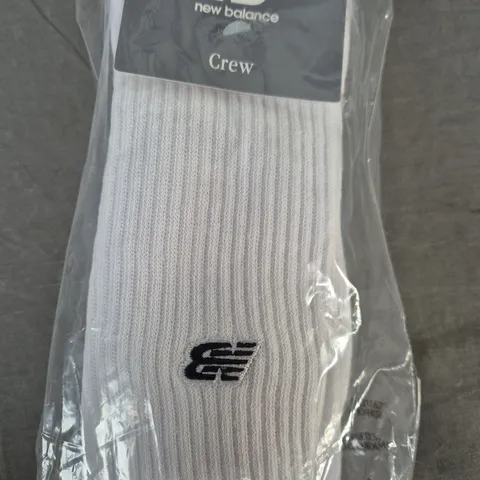 NEW BALANCE CREW SOCKS IN WHITE (3 PAIRS) SIZE MEDIUM