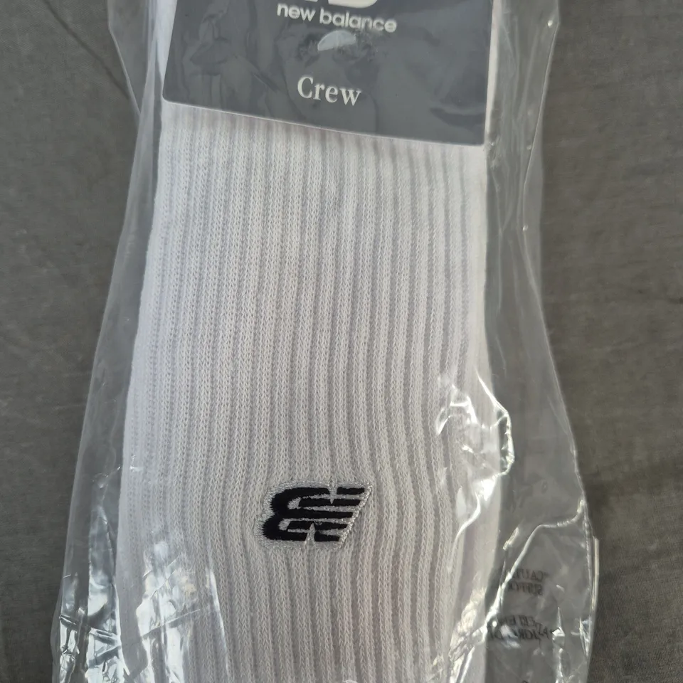 NEW BALANCE CREW SOCKS IN WHITE (3 PAIRS) SIZE MEDIUM