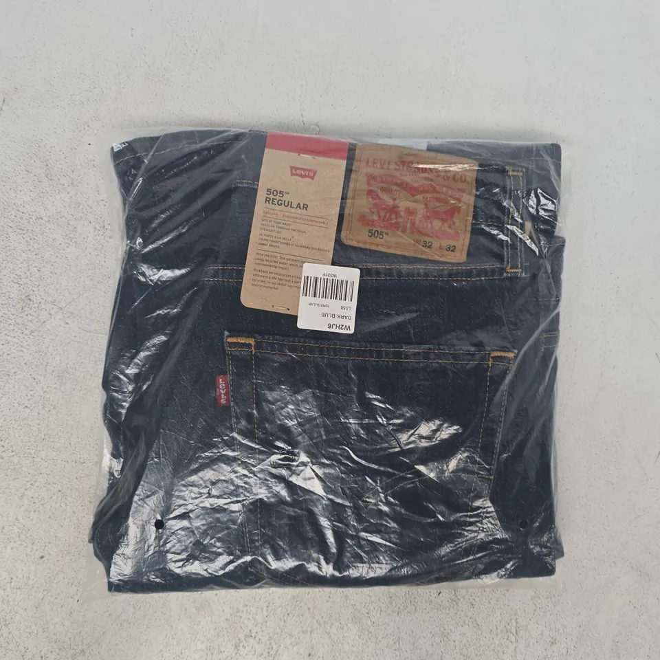 BAGGED LEVI'S 505 REGULAR JEANS IN DARK BLUE SIZE 32/32