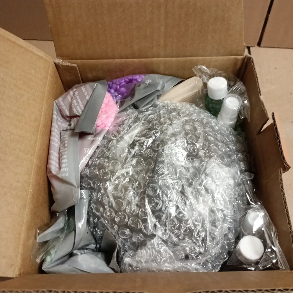 ACCUEIL PORT WAX HEATER BOXED WITH ACCESSORIES 
