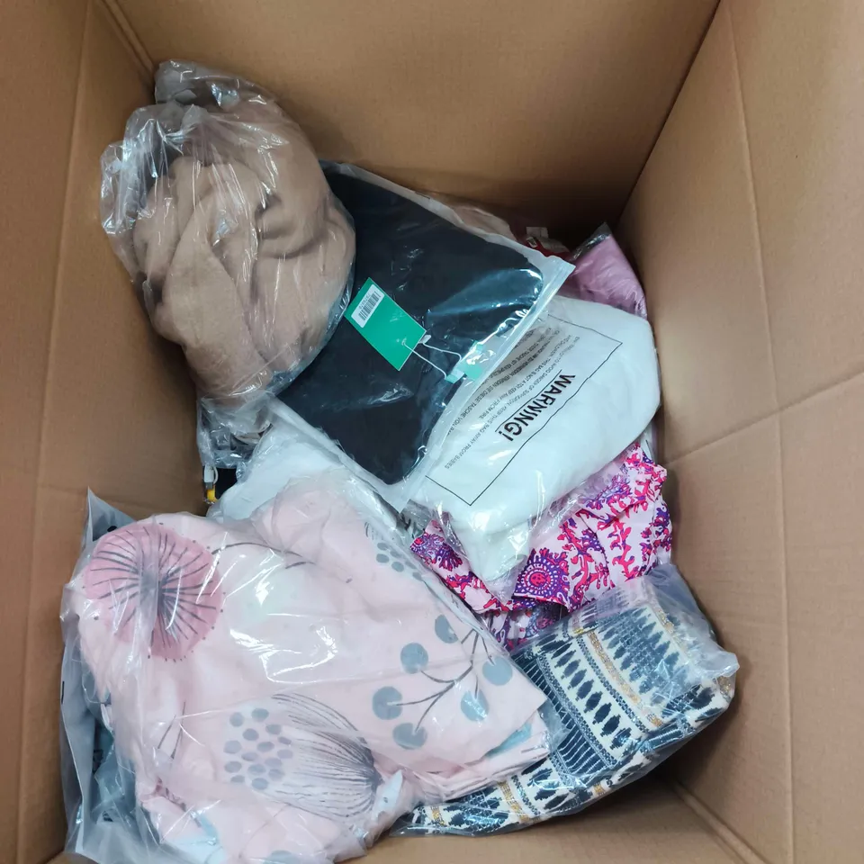 BOX OF APPROXIMATELY 20 ASSORTED ITEMS TO INCLUDE HANDBAG, TAMSY CLOTHING, MARINA KANEVA CLOTHING ETC
