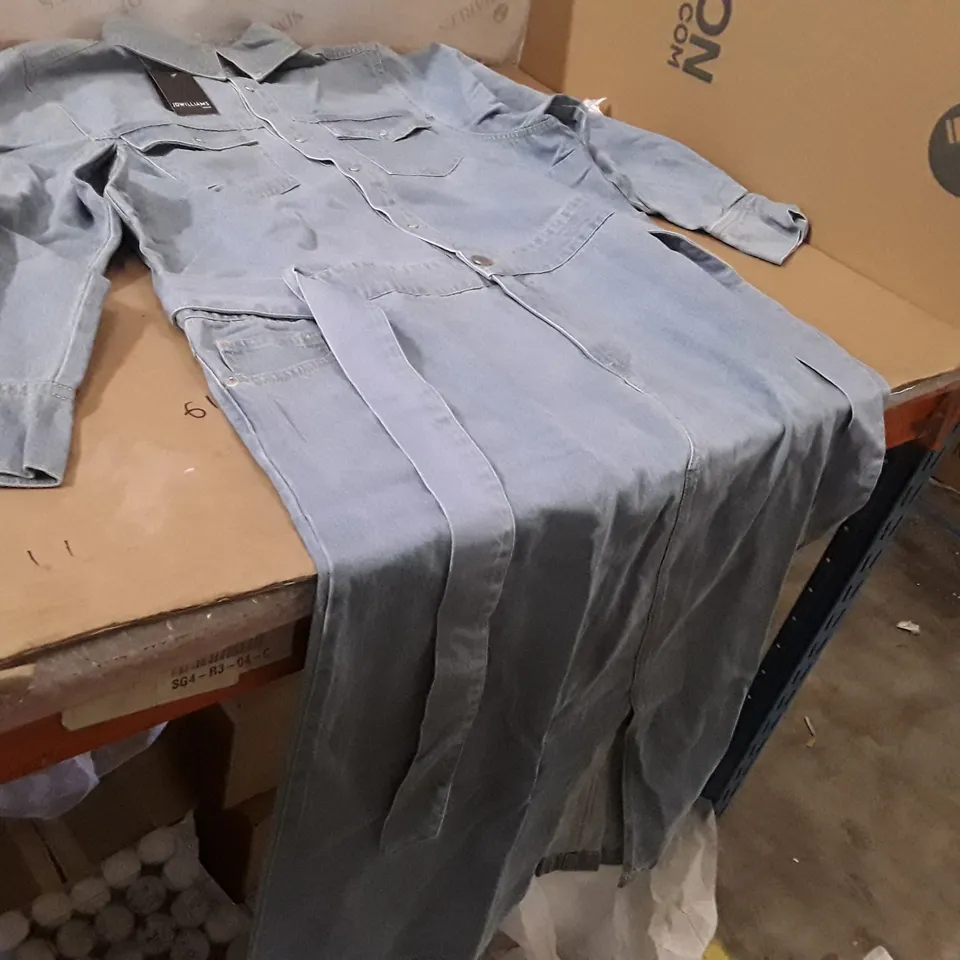 BOXED BRAND NEW JDWILLIAMS DENIM SHIRT DRESS SIZE 20 LIGHT BLUE COLOUR APPROXIMATELY 8 PIECES