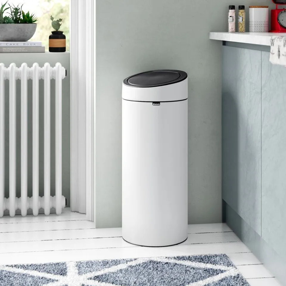 STAINLESS STEEL 30L TOUCH TOP RUBBISH BIN