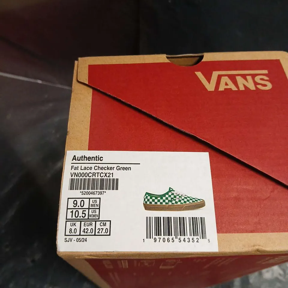 BOXED PAIR OF VANS FAT LACE CHECKER GREEN SNEAKERS – UK 8 