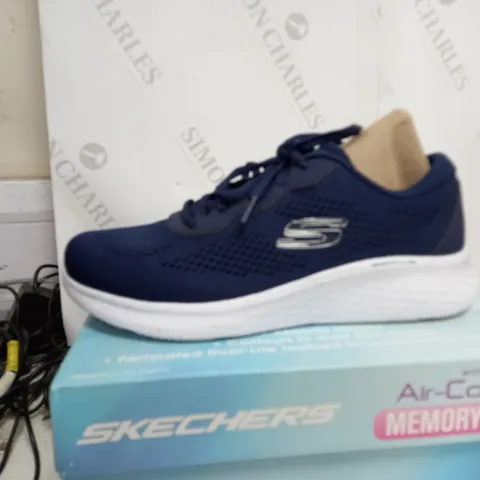 SKETCHERS MEMORY FOAM BLUE TRAINERS SIZE 5